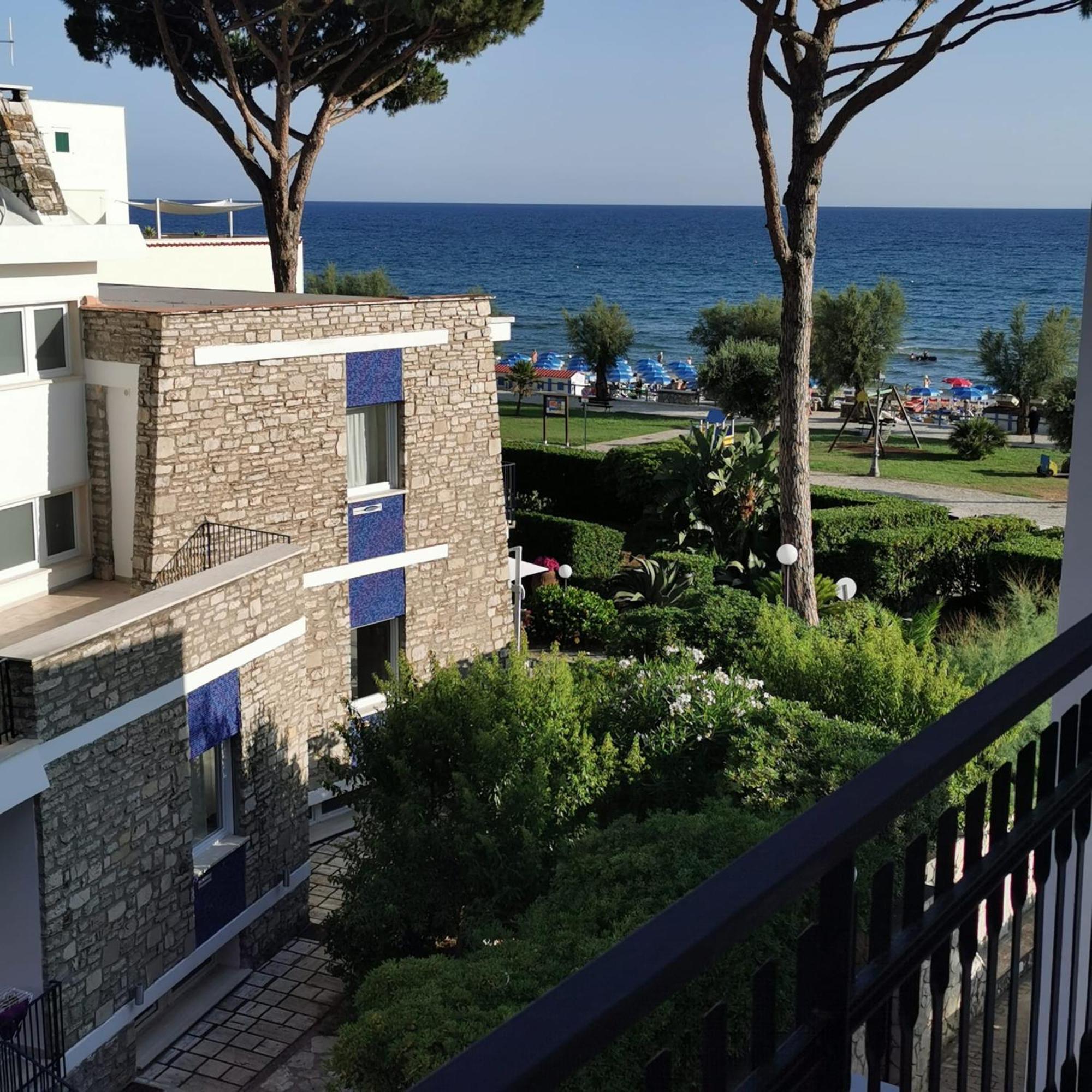 Il Volo Bed & Breakfast Sperlonga Dış mekan fotoğraf